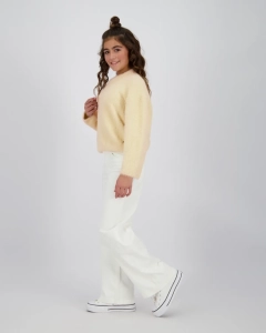 R225KG342045-087_MODEL_2-824x1030